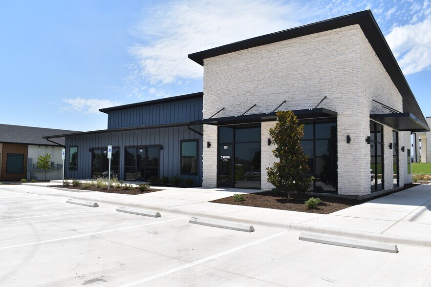 Primary Photo Of 216 Paloma Dr, Temple Office For Lease