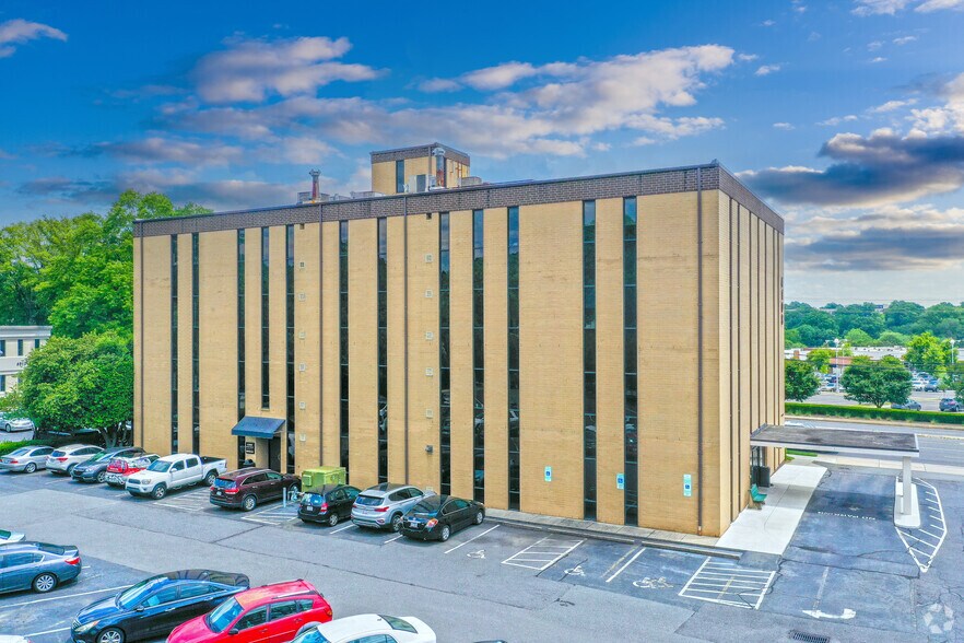 More Photos Of 4108 Park Rd, Charlotte Office For Lease