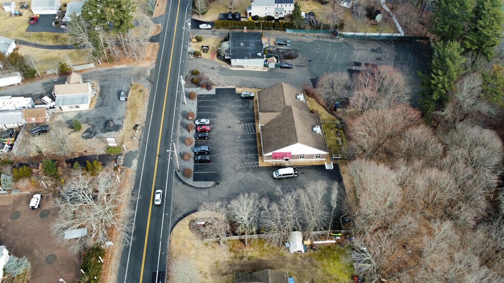 More Photos Of 406 Turnpike St, South Easton Office For Lease