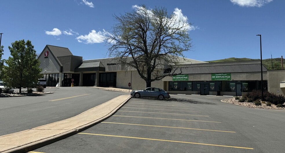 More Photos Of 13111 W Alameda Pky, Lakewood Unknown For Lease