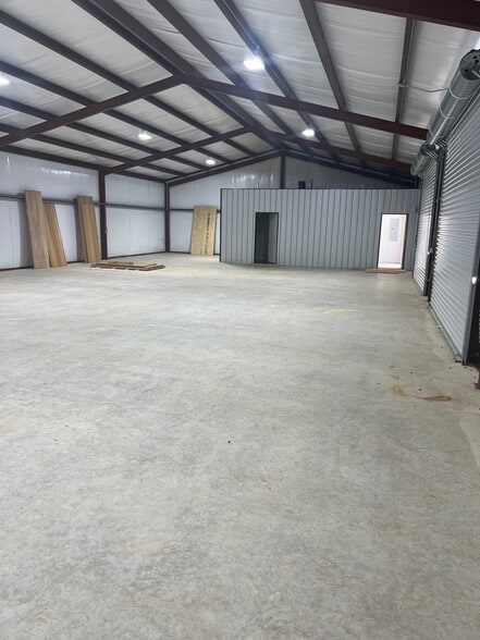 More Photos Of 18789 County Road 178, Flint Industrial For Lease