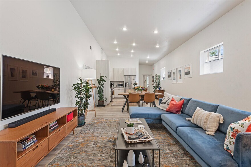 More Photos Of 1905 2nd St, Baker City Storefront Retail Residential For Sale