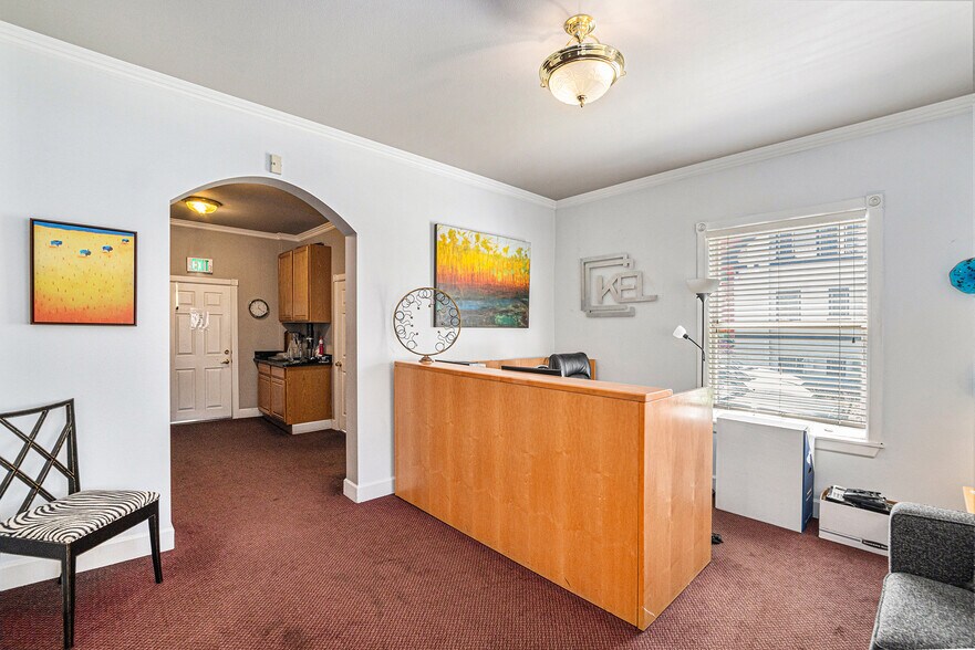 More Photos Of 1670 York St, Denver Office For Sale