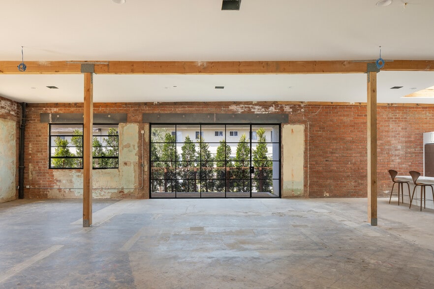 More Photos Of 450 N Market St, Inglewood Warehouse For Lease