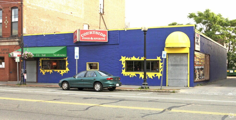 More Photos Of 293-299 Cambridge St, Cambridge Service Station For Lease