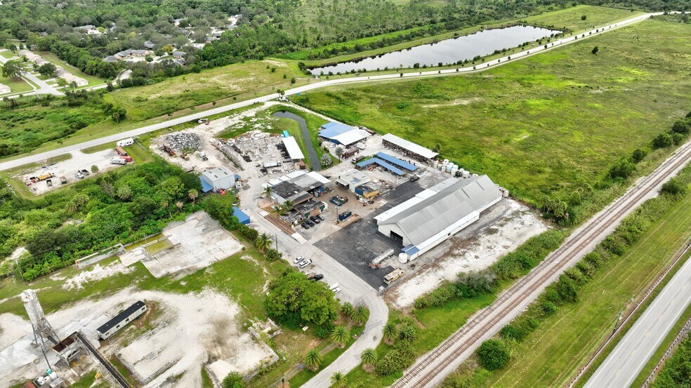 More Photos Of 17250 SW Railroad Ave, Indiantown Manufacturing For Sale