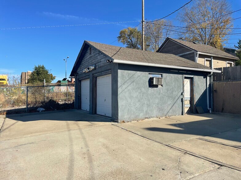More Photos Of 960-962 Pacific Ave, Kansas City Storefront For Sale