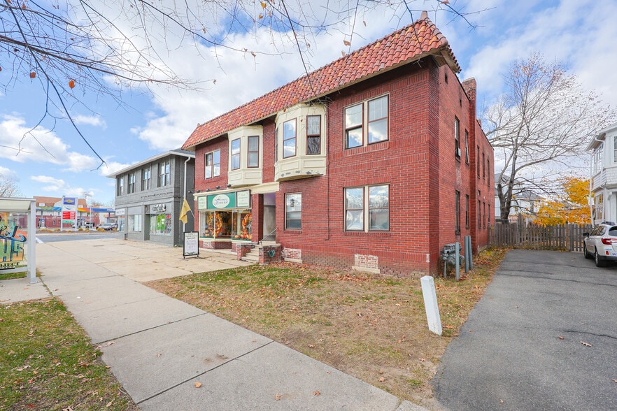 More Photos Of 760 Sumner Ave, Springfield Apartments For Sale