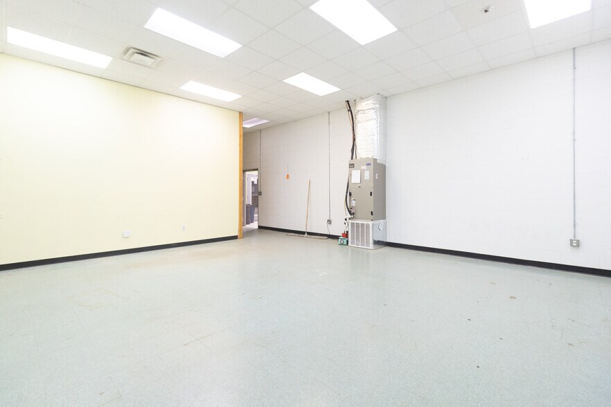 More Photos Of 90 Stonecoal Rd, Horner Freestanding For Lease