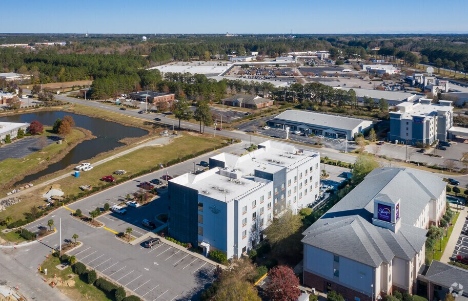 More Photos Of 250 N Equity Dr, Smithfield Hotel For Sale