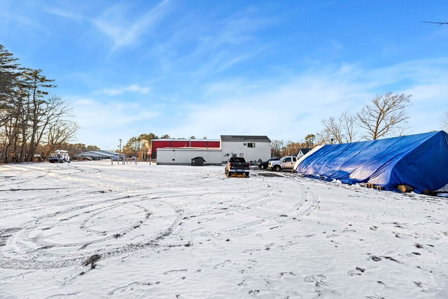 More Photos Of 188 Lafayette Rd, Salisbury Restaurant For Sale