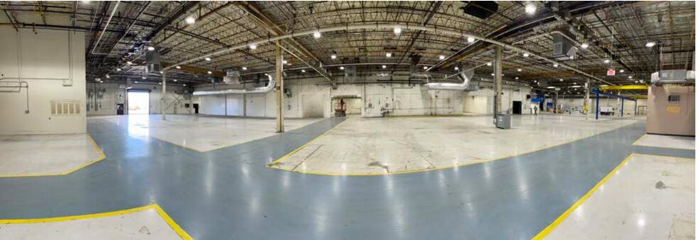 More Photos Of 3024 Symmes Rd, Hamilton Manufacturing For Lease