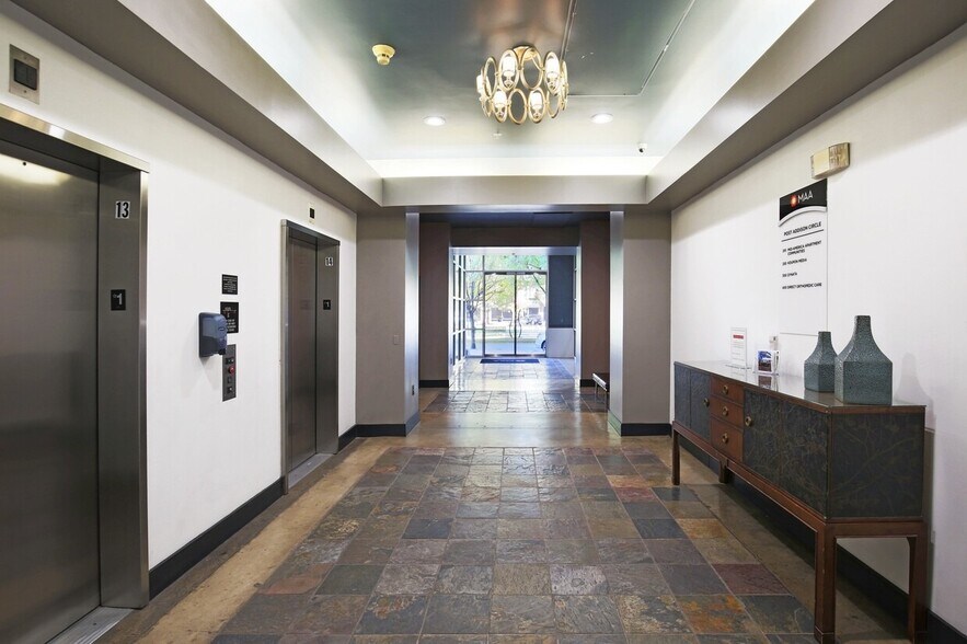 More Photos Of 5040 Addison Cir, Addison Office For Lease