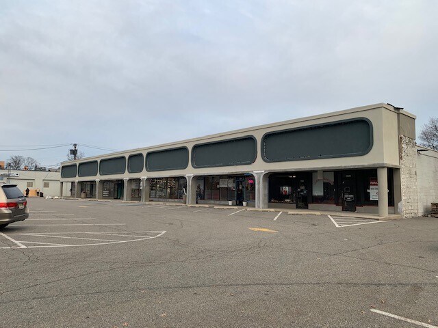 Primary Photo Of 2058 State Route 27, Edison Unknown For Lease