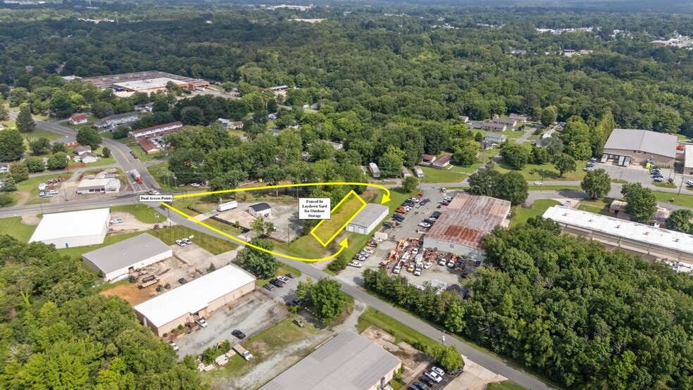 More Photos Of 808 E Parker St, Graham Industrial For Sale