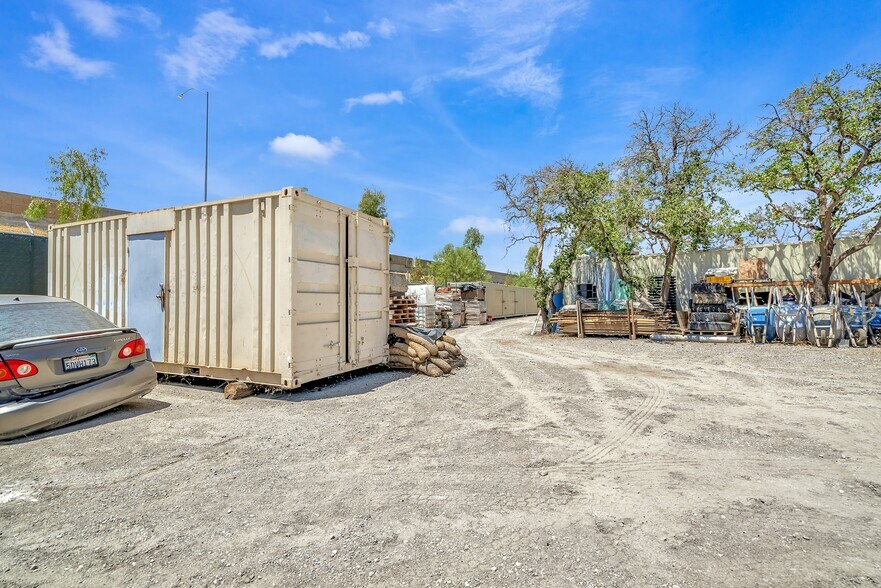 More Photos Of 10404 Foothill Blvd, Sylmar Land For Sale