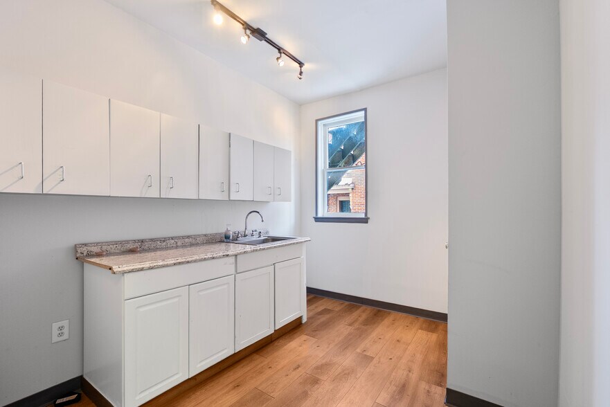 More Photos Of 215 High St, Mount Holly Office Residential For Lease