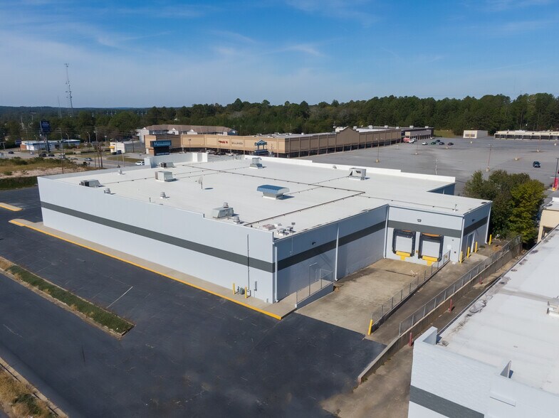 More Photos Of 2525 Pio Nono Ave, Macon-Bibb Warehouse For Lease
