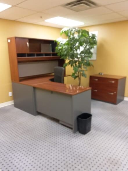 More Photos Of 4357 54 Av SE, Calgary Warehouse For Lease