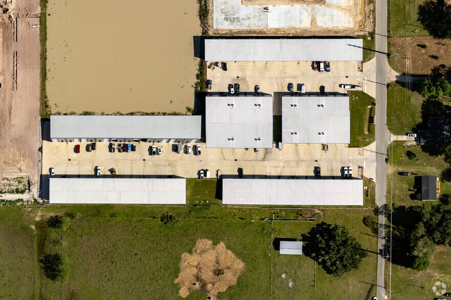 More Photos Of 2836 County Road 523, Coleman Unknown For Lease