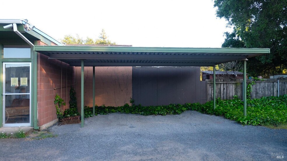 More Photos Of 18346 Sonoma Hwy, Sonoma Loft Creative Space For Lease