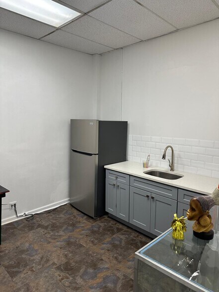 More Photos Of 111 Belmont Ave, Brooklyn Storefront Retail Residential For Lease