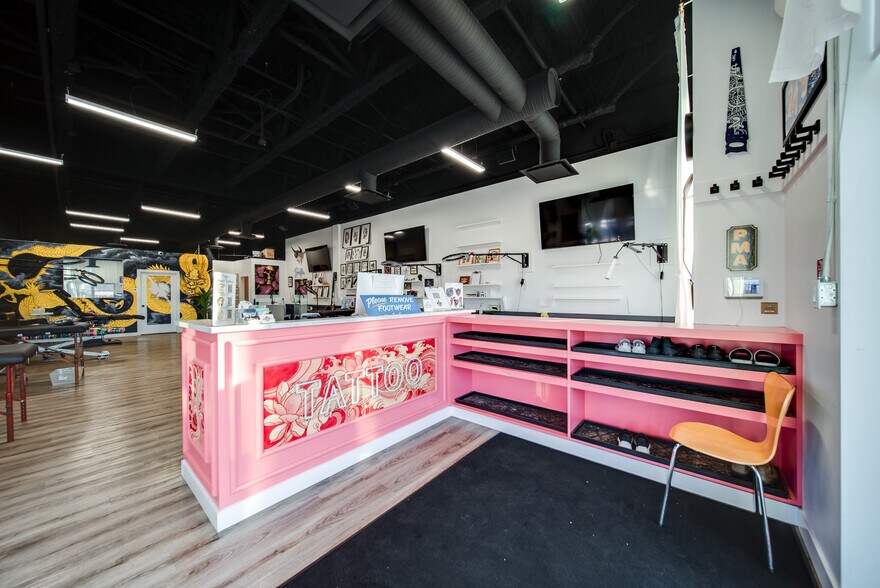 More Photos Of 6950-6970 76 Av NW, Edmonton Storefront Retail Office For Sale