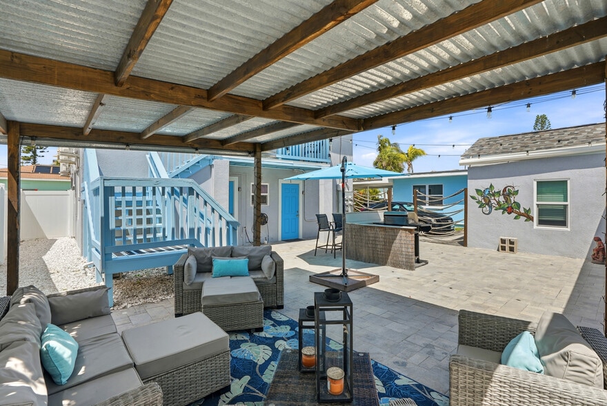 More Photos Of 14135 Palm St, Madeira Beach Apartments For Sale