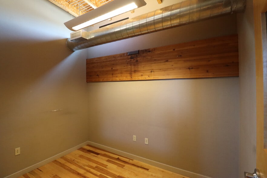 More Photos Of 1061 W 2nd Ave, Eugene Food Processing For Sale