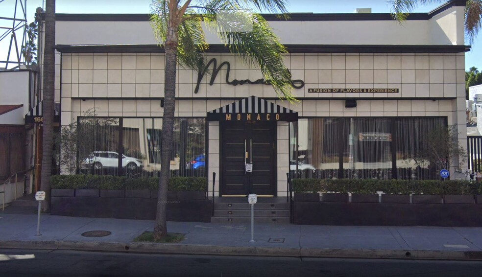 Primary Photo Of 16610 Ventura Blvd, Encino Storefront For Lease