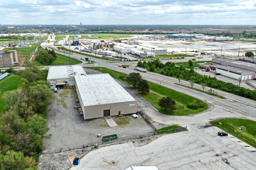 More Photos Of 2200 S Tibbs Ave, Indianapolis Manufacturing For Lease