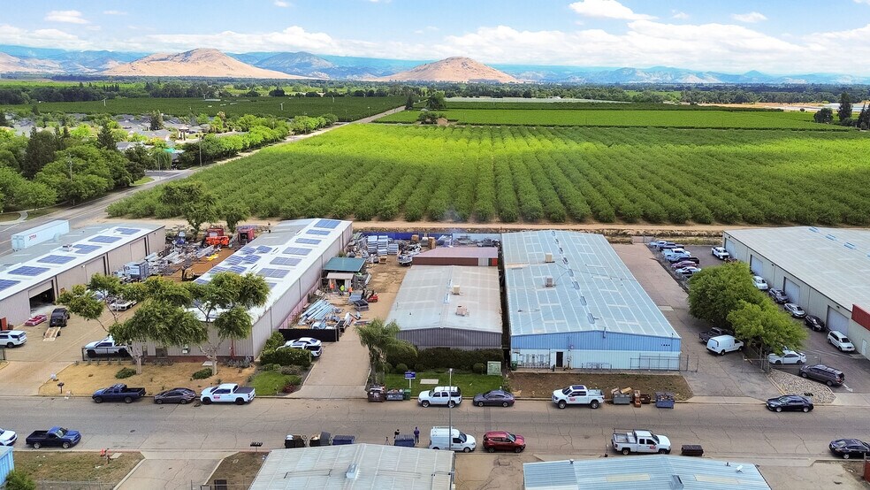 More Photos Of 1848 Industrial Way, Sanger Warehouse For Lease