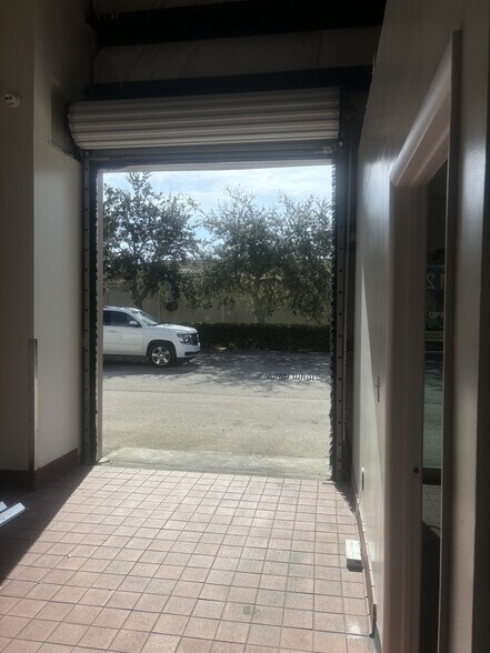 More Photos Of 1250-1264 SW Biltmore St, Port Saint Lucie Industrial For Sale