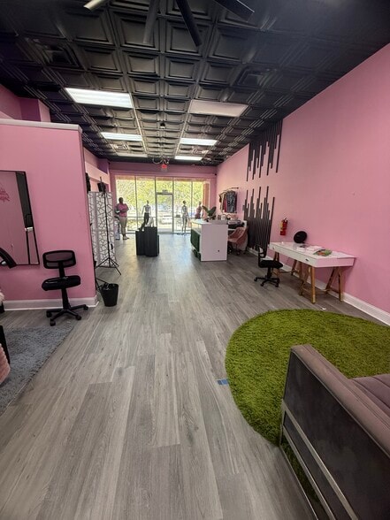 More Photos Of 2901 E Park Ave, Tallahassee Storefront Retail Office For Lease