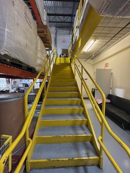 More Photos Of 12601 NW 115th Ave, Medley Warehouse For Lease