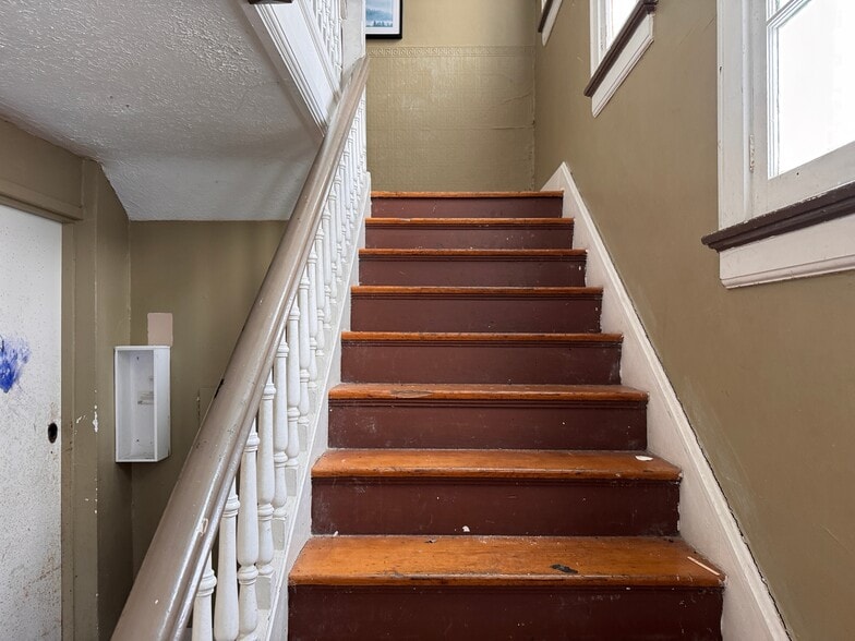 More Photos Of 901-903 McPherson Ave, Cincinnati Apartments For Sale