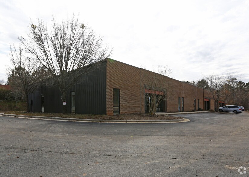 More Photos Of 3305 Durham Dr, Raleigh Flex For Lease