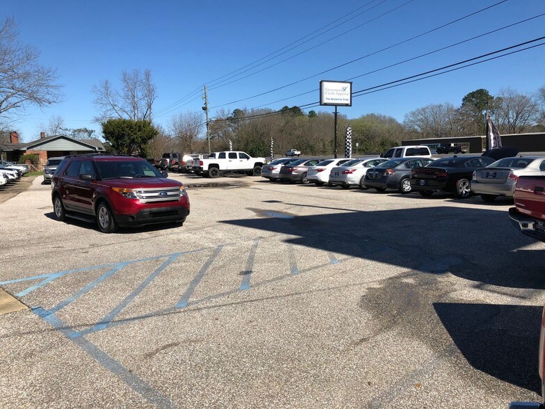 3085 Wetumpka Hwy, Montgomery, AL 36110 Auto Dealership For Sale