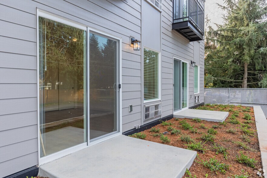 More Photos Of 3254 SE 90th Pl, Portland Apartments For Sale