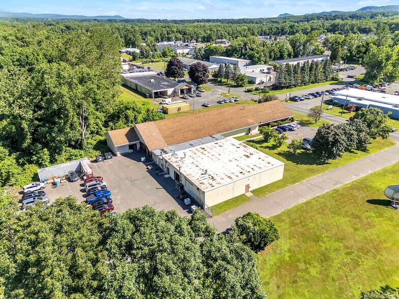 More Photos Of 79 Mainline Dr, Westfield Industrial For Lease