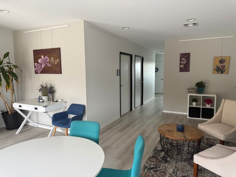 More Photos Of 4312-4320 Voltaire St, San Diego Storefront Retail Office For Lease