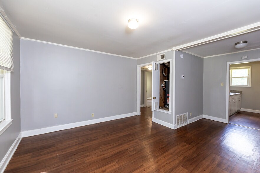 More Photos Of 1393 Lapaloma Cir, Memphis Apartments For Sale