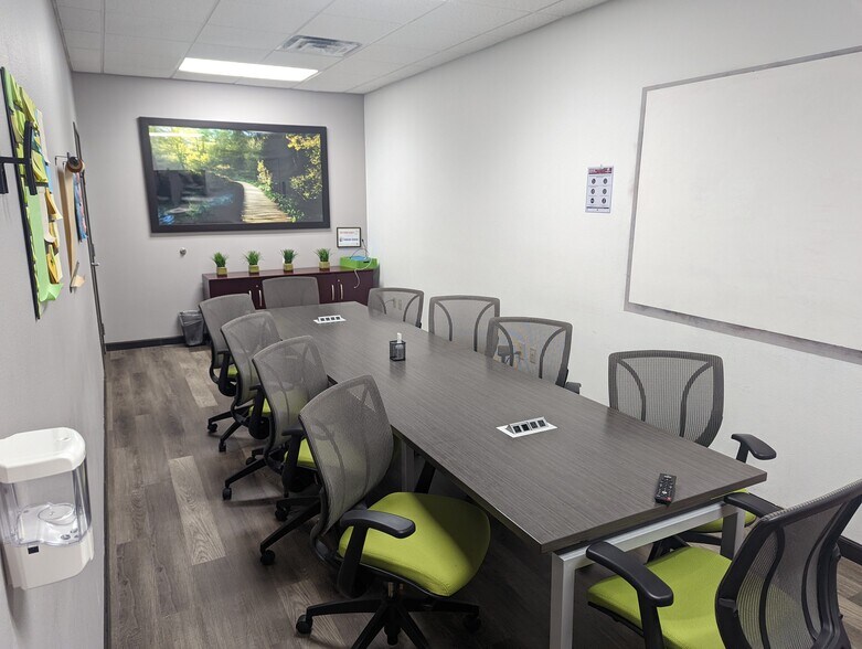 More Photos Of 21750 Hardy Oak Blvd, San Antonio Coworking Space
