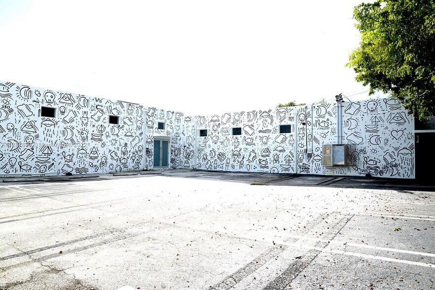 More Photos Of 350-360 NE 60th St, Miami Loft Creative Space For Lease