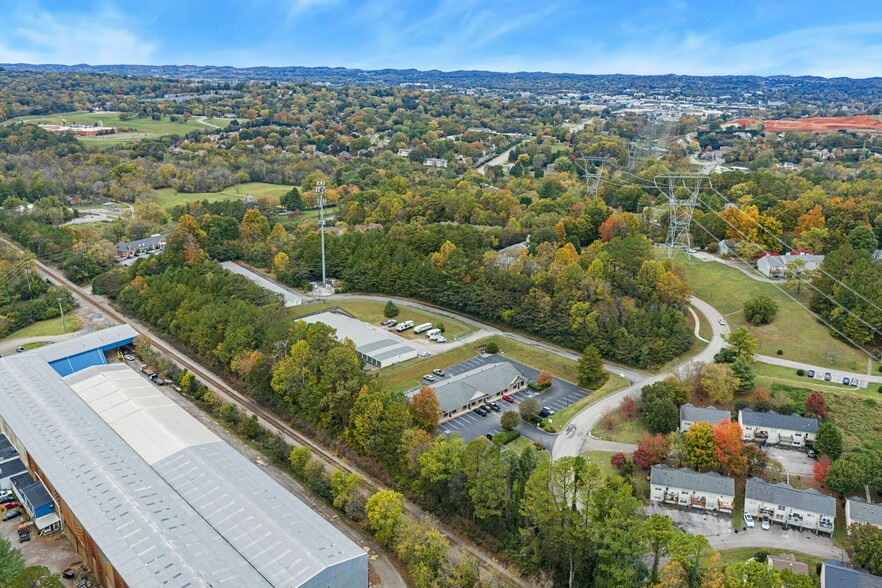More Photos Of 9080 Barbee Ln, Knoxville Medical For Lease