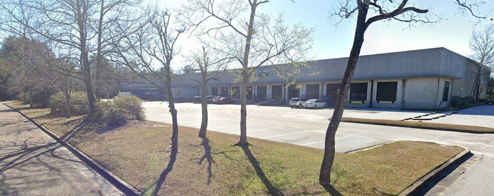 Primary Photo Of 981 Corporate Dr S, Mobile Distribution For Lease