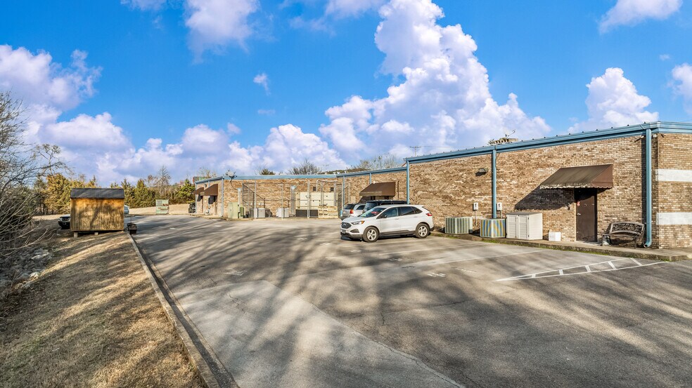 More Photos Of 2202 Jordan Rd SW, Fort Payne Medical For Sale