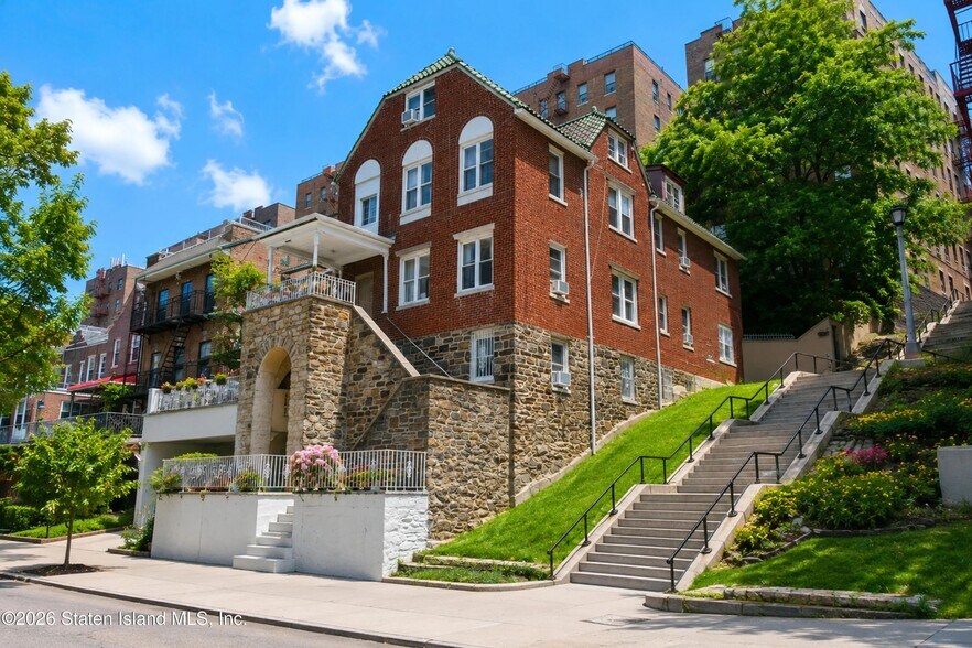 More Photos Of 2854 Kingsbridge Ter, Bronx Multifamily For Sale
