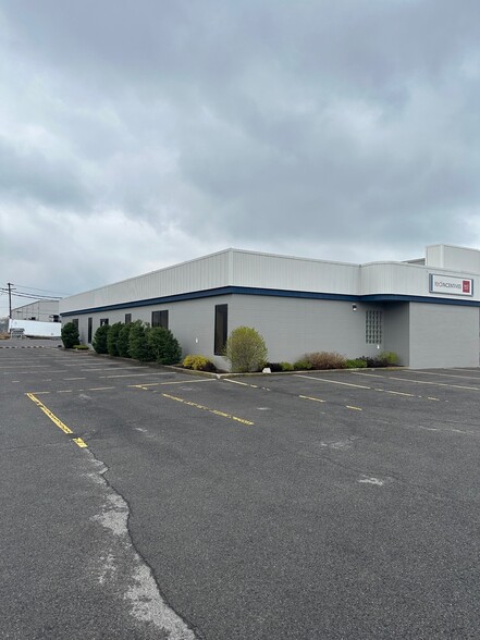 Primary Photo Of 91-101 Benbro Dr, Cheektowaga Warehouse For Lease