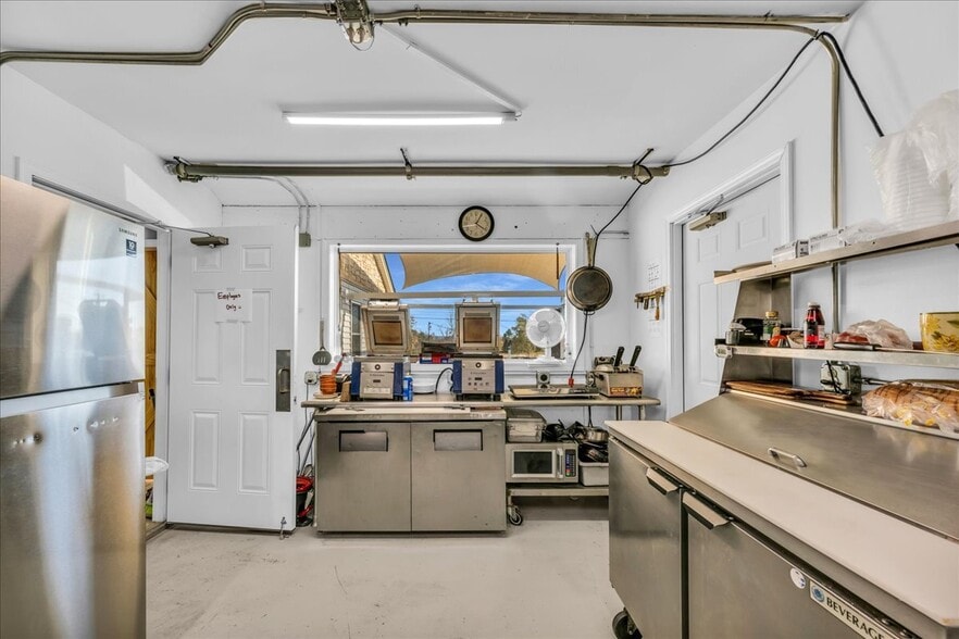 More Photos Of 357 W Main St, Searsport Freestanding For Sale